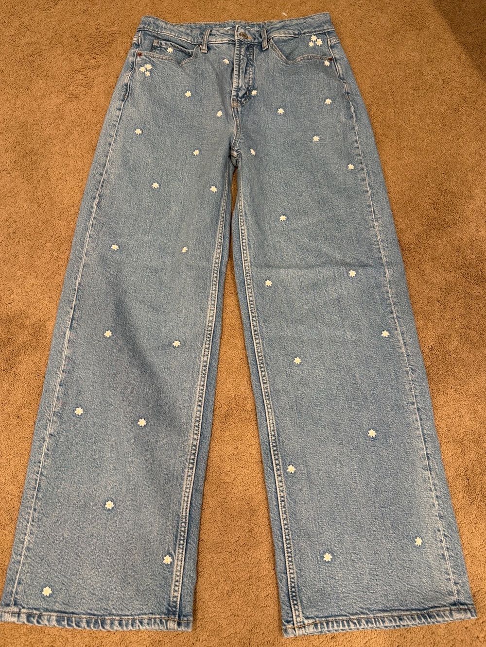 Old Navy Extra High Rise Wide Leg Light Blue Denim Jeans White Daisy Embroidery